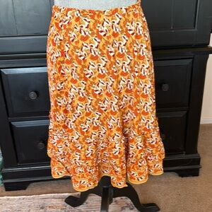 NWT Max Studio elastic-waist skirt with flounce at bottom. Size Small.